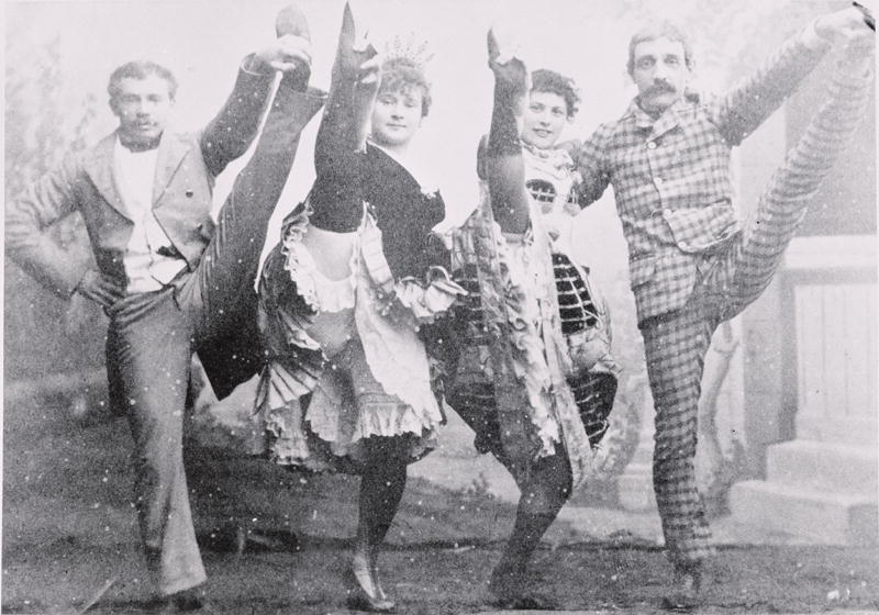 Dancing the Can-Can, late 19th century (b/w photo)  von French Photographer