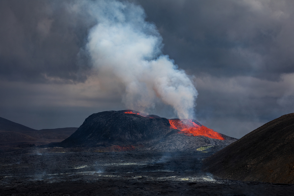 Vulkan Wallachadalir in Island von Dennis Zhang