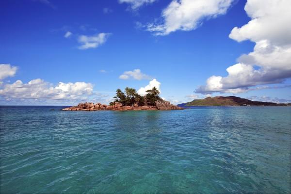 SAINT PIERRE ISLAND von Franck Camhi