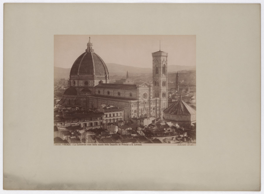 Firenze: La Cattedrale vista dalla cupola della Cappella dePrincipi a S. Lorenzo, No. 10191 von Giacomo Brogi