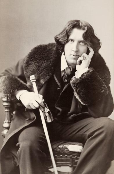 Oscar Wilde (b/w photo) 