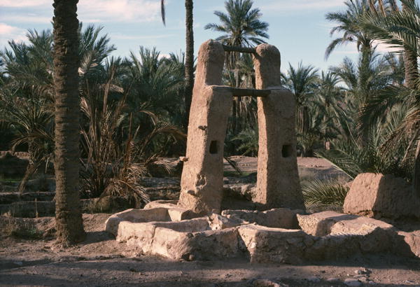 A well, Mz''ab valley (photo)  von 