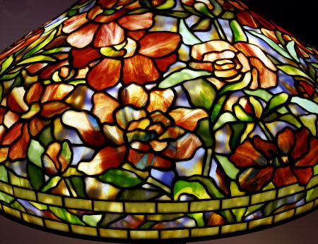 Detail Of A ''Peony'' Leaded Glass And Bronze Table Lamp By Tiffany Studios von 