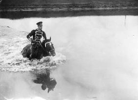 Lieutenant Fuchs auf Filou/Foto Haeckel