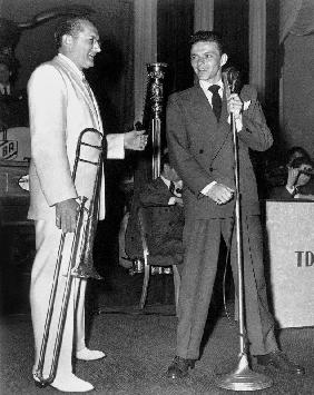 Tommy Dorsey and Frank Sinatra on stage in New York in 1941