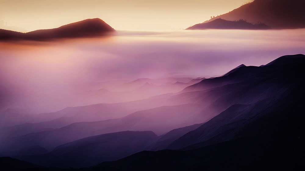 Land des Nebels II von Rudi Gunawan