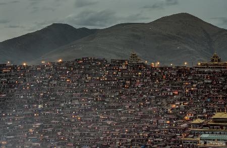 Larung Gar Buddist Institute